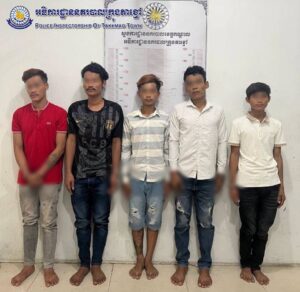 អធិការដ្ឋាននគរបាលក្រុងតាខ្មៅ បង្ក្រាបជនសង្ស័យ ៥នាក់ ពាក់ព័ន្ធករណីលួចទ្រព្យសម្បត្តិ និងប្រើប្រាស់គ្រឿងញៀន